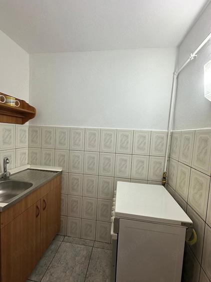 Apartament cu 2 camere semidecomandat în Democrației