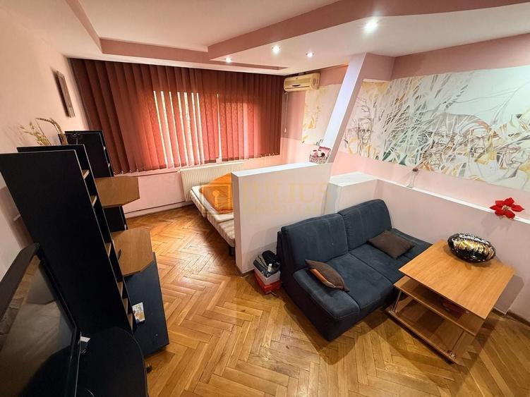 Apartament cu 3 camere decomandat, mobilat în Torontalului