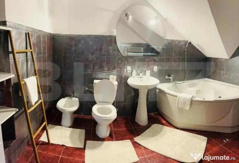 Casă cu 4 camere cu Canalizare în Central
