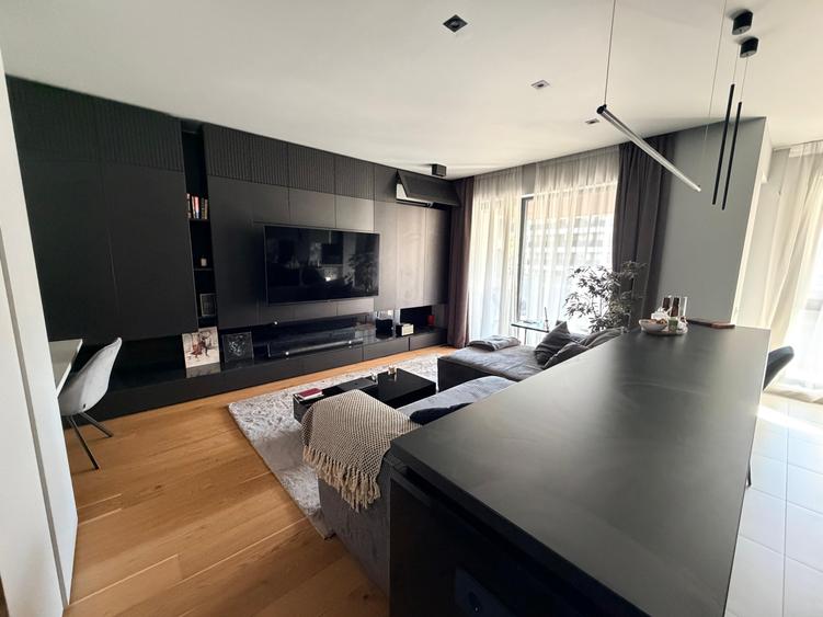 Apartament cu 2 camere decomandat în Pipera