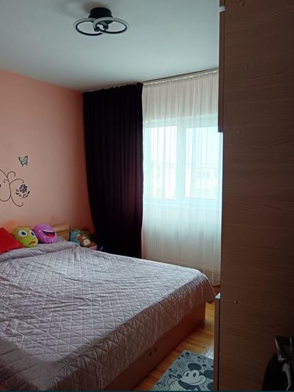 Apartament cu 2 camere decomandat în Lacu