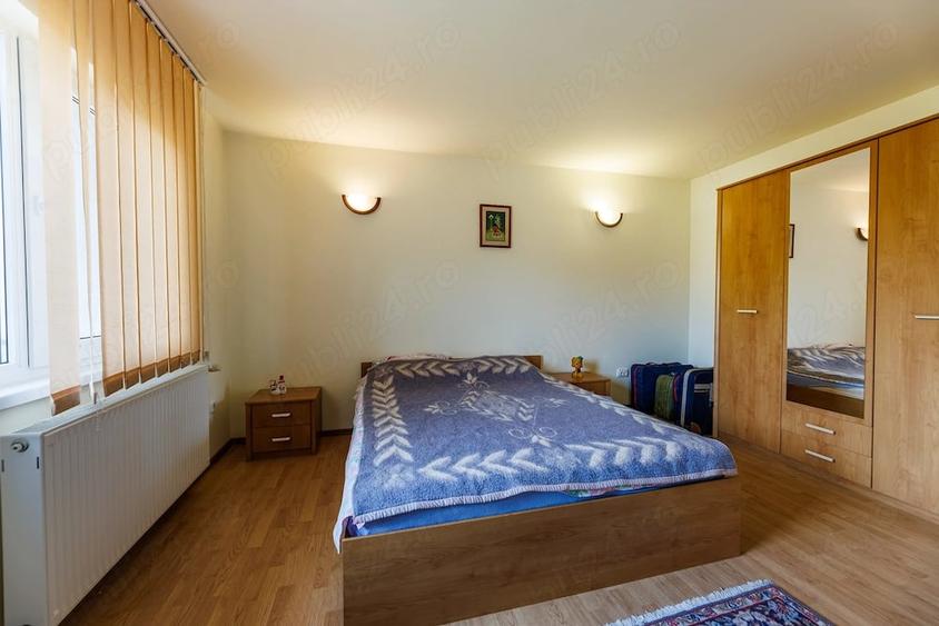 Casă cu 6 camere cu Teren 567 Mp în Central