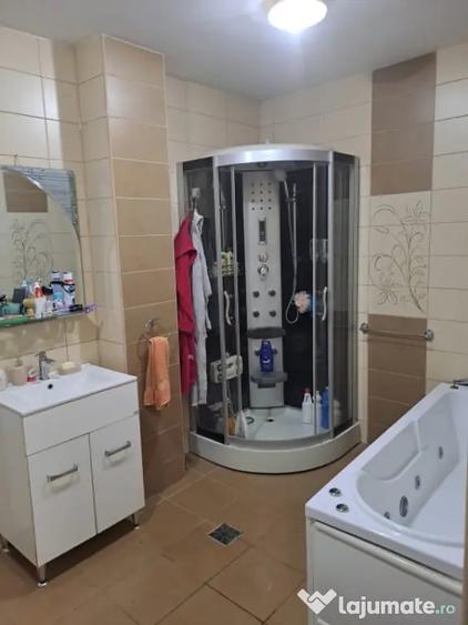 Casă cu 2 camere cu Teren 700 Mp în Mărăști