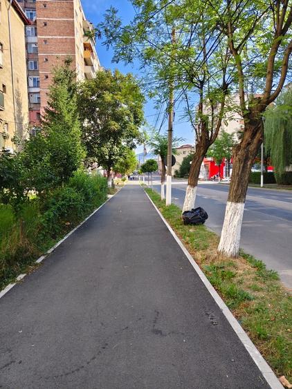 Apartament cu 2 camere decomandat în Petros