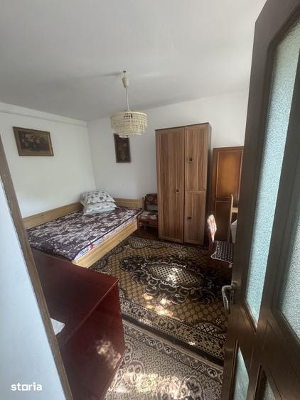 Casă cu 4 camere cu Teren 600 Mp în Central