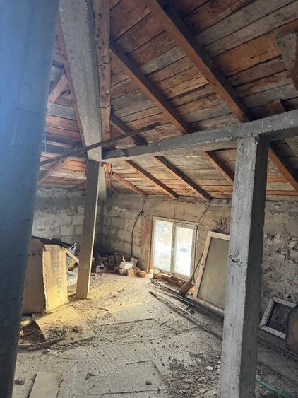 Casă cu 6 camere cu Teren 986 Mp în Bălăceanca