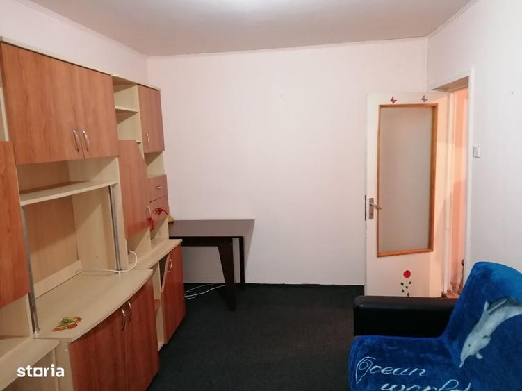 Inchiriez apartament 1 camera 160 euro - 1