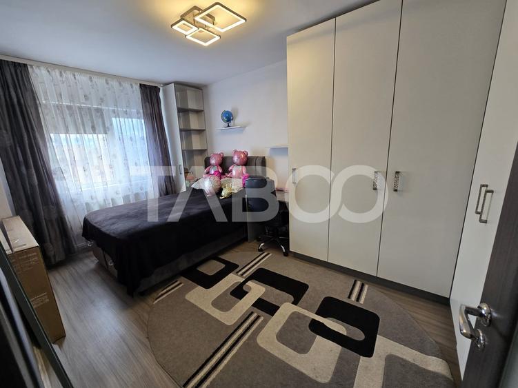 Apartament cu 3 camere decomandat, mobilat în Mihai Viteazul