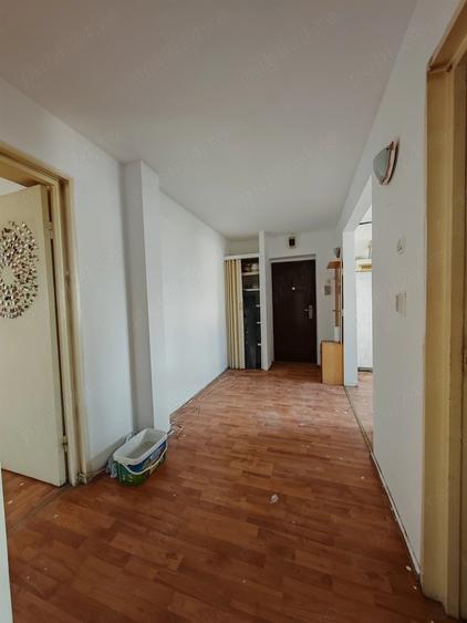 Apartament cu 2 camere decomandat în Gojdu