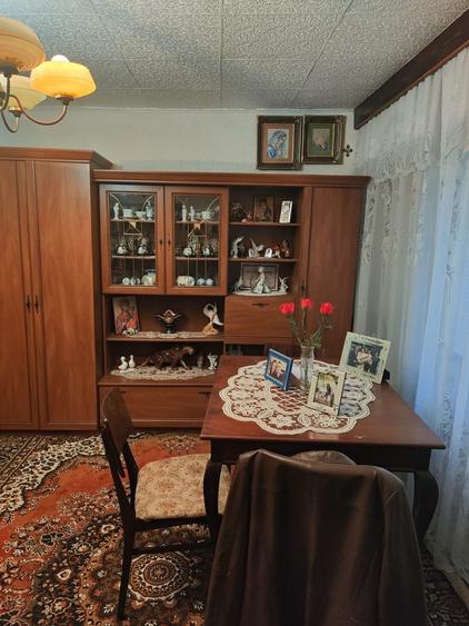 Casă cu 4 camere în Zănești