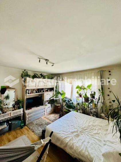 Apartament cu 3 camere decomandat, mobilat în Mărăști