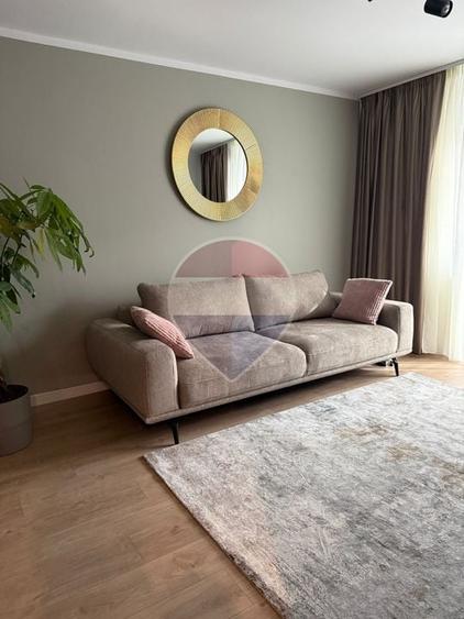 Apartament cu 3 camere decomandat, mobilat în Timpuri Noi