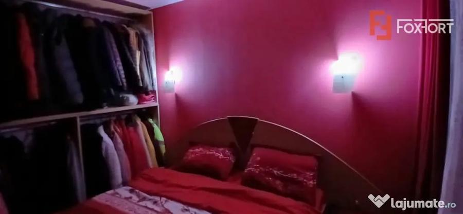 Apartament cu 3 camere decomandat în Aradului