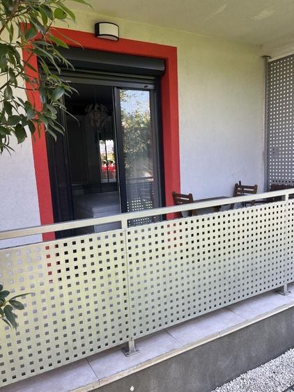 Apartament cu 3 camere decomandat în Beba Veche