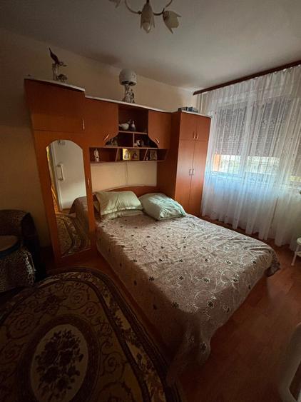 Apartament cu 2 camere decomandat în Exterior Vest