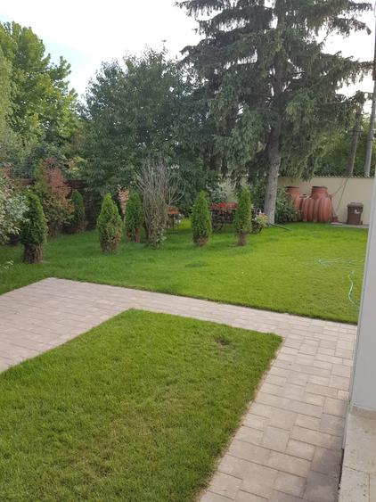 Casă cu 4 camere cu Canalizare în Ferme