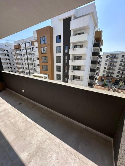 Apartament cu 2 camere semidecomandat în Berceni
