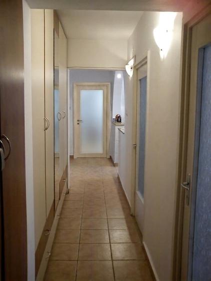 Apartament cu 3 camere decomandat în Centrul Istoric