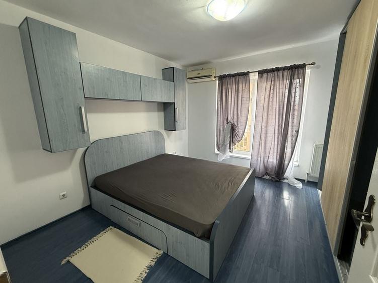 Apartament cu 2 camere semidecomandat în Florești