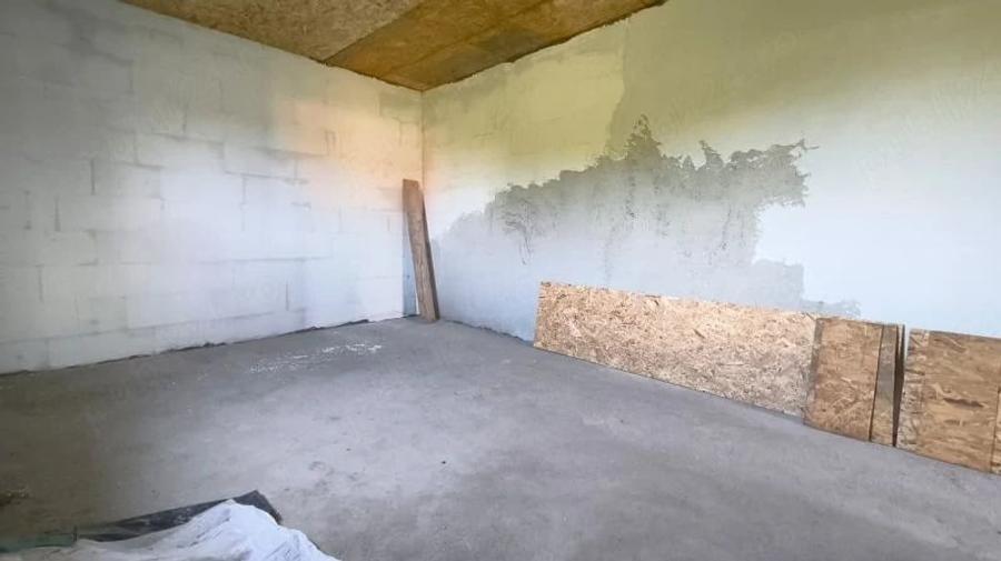 Casă cu 1 camere cu Teren 500 Mp în Central