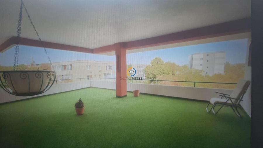 Apartament cu 2 camere decomandat în Eremia