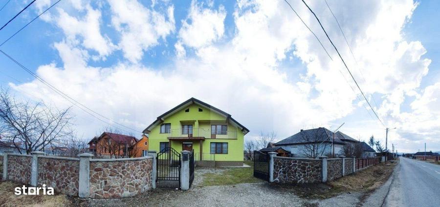 Casă cu 4 camere în Săsarm