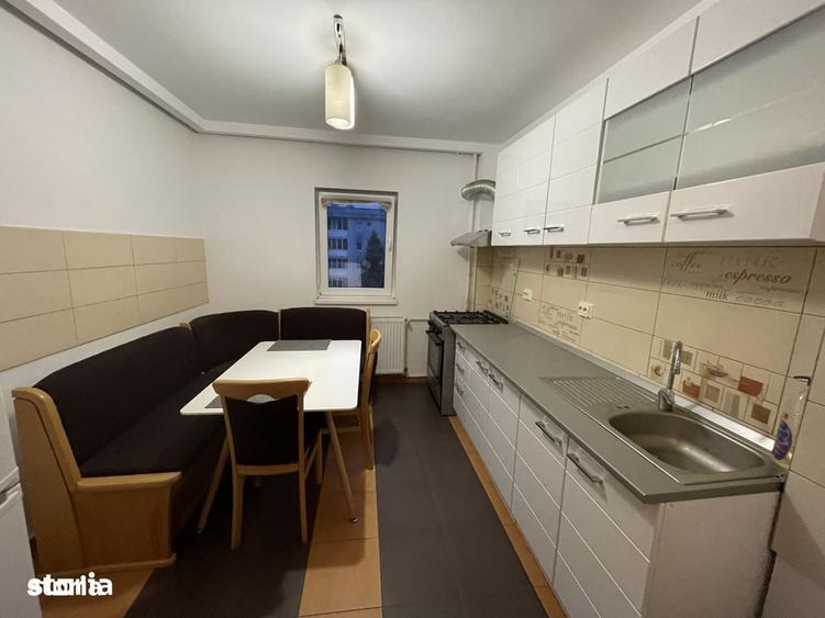 Apartament cu 3 camere decomandat în Aviației — fotografia 1