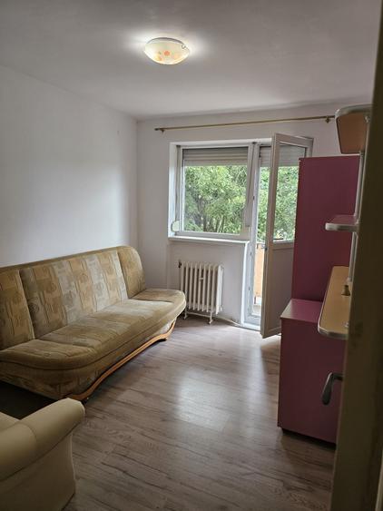Apartament cu 2 camere în Micro 14