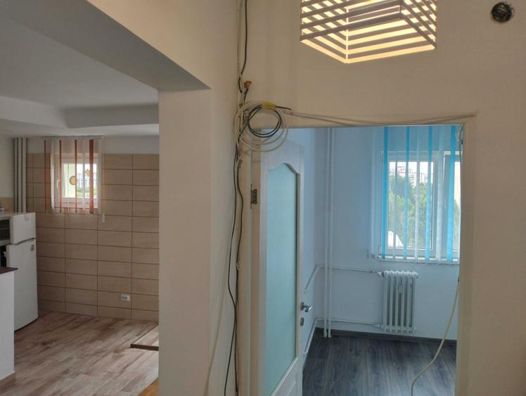 Apartament 2 camere confort 2 de inchiriat sector 4 - 2