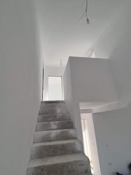 Casă cu 3 camere în Ghiroda