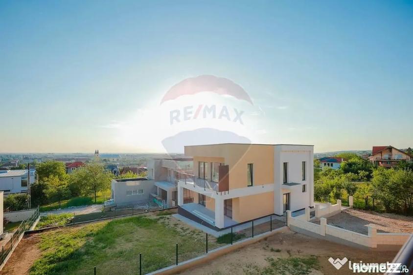 Casă cu 4 camere cu Teren 575 Mp în Central