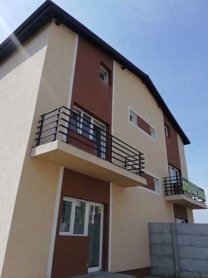 Casă cu 4 camere cu Teren 200 Mp în Chiajna