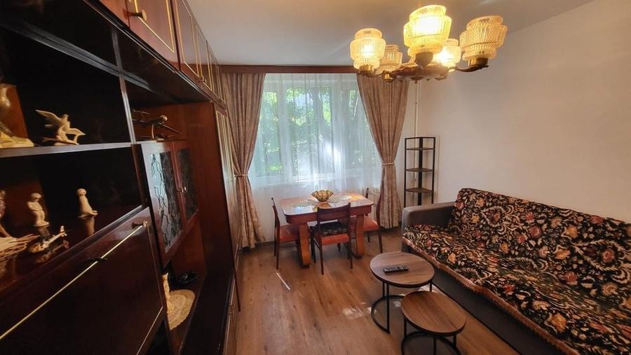 Apartament cu 3 camere în Apusului
