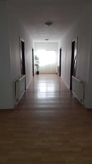 Casă cu 4 camere în Dunavățu de Jos