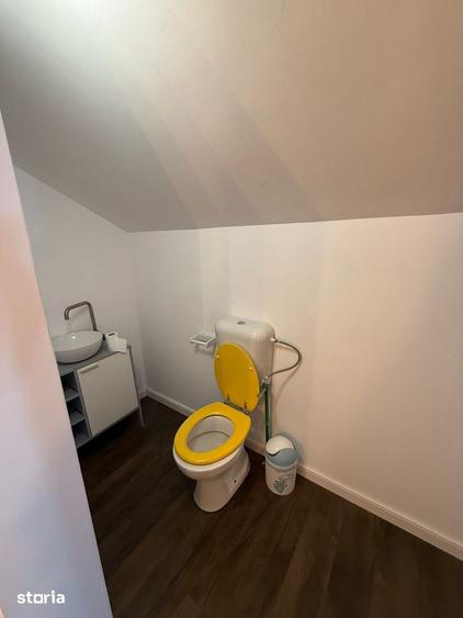 Casă cu 3 camere cu Teren 400 Mp în Central