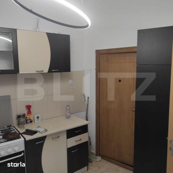 Garsonieră decomandată în Central