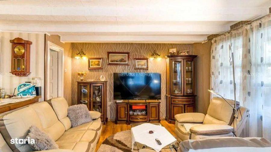 Casă cu 4 camere cu Teren 160 Mp în Călățele