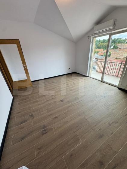 Apartament cu 2 camere decomandat, mobilat în Semicentral