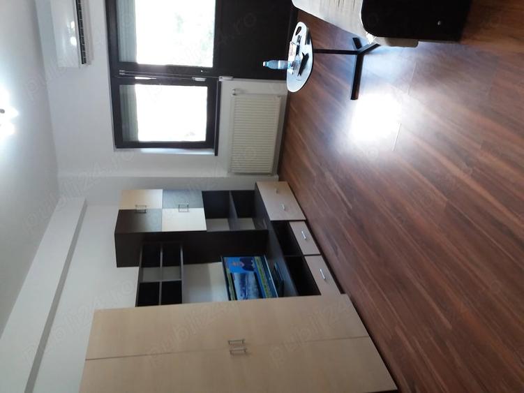 Apartament cu 3 camere decomandat în Universitate