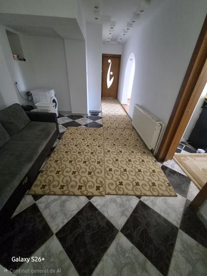Apartament cu 3 camere decomandat în Stadion