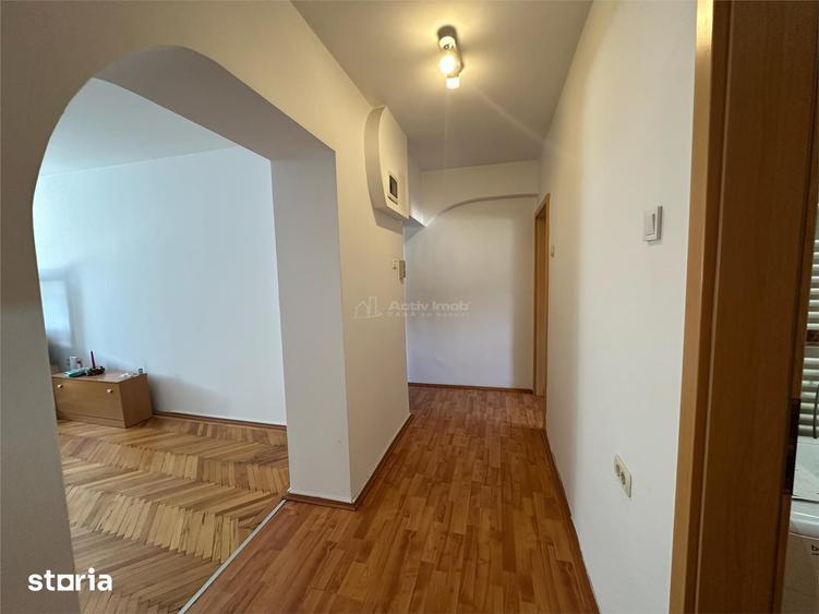 Apartament cu 3 camere semidecomandat în Luncă