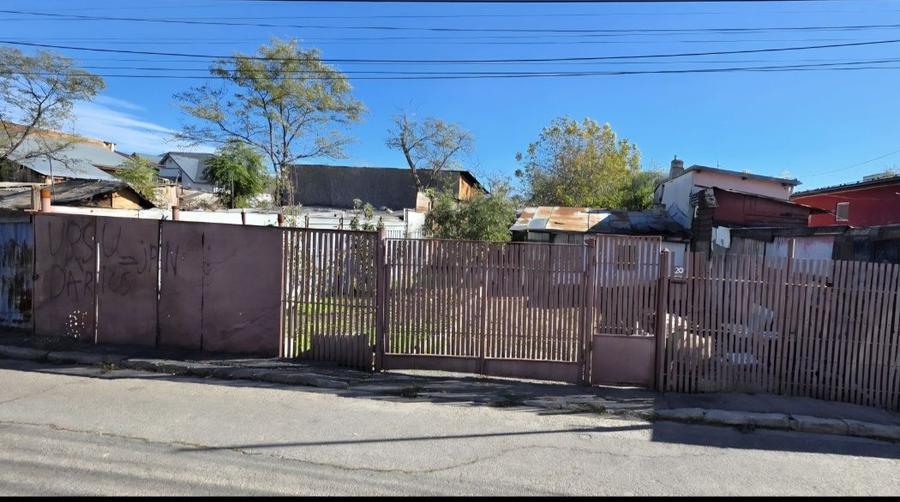 Casă cu 3 camere în Titan