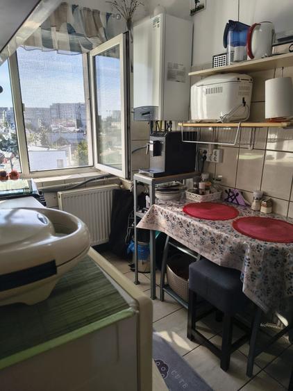 Apartament cu 2 camere decomandat în Cina