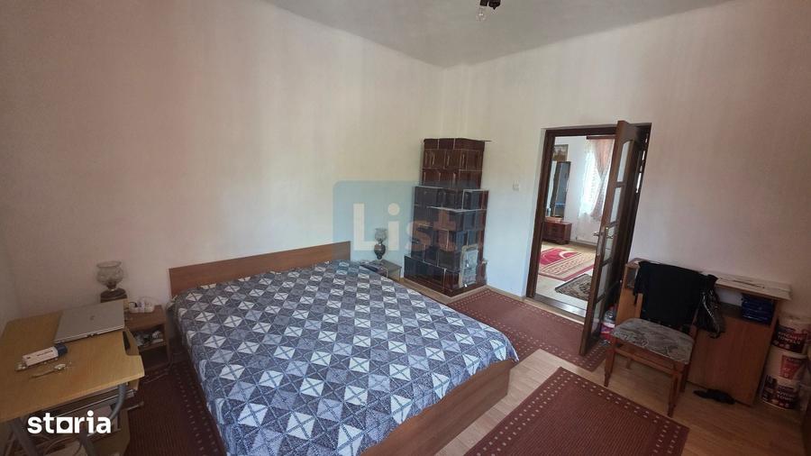 Casă cu 5 camere cu Teren 653 Mp în Central