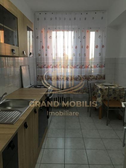 Apartament cu 2 camere decomandat, mobilat în Circumvalațiunii