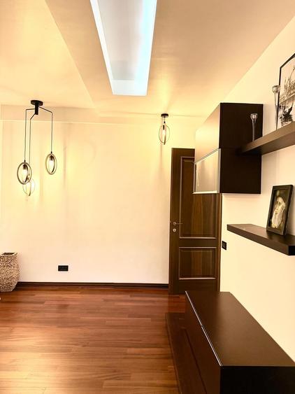 Apartament cu 2 camere decomandat în P-ța Dorobanți