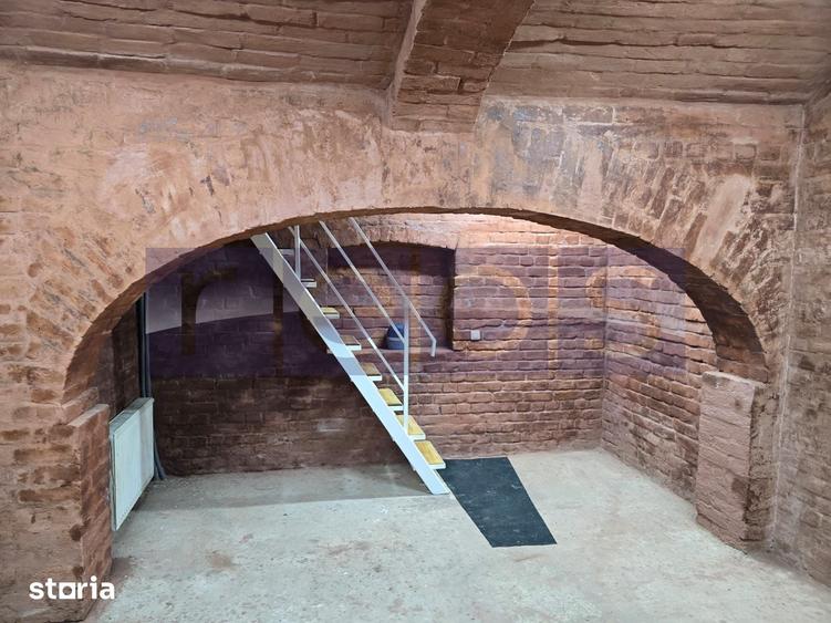 Spațiu comercial, de 300 mp, în Eminescu
