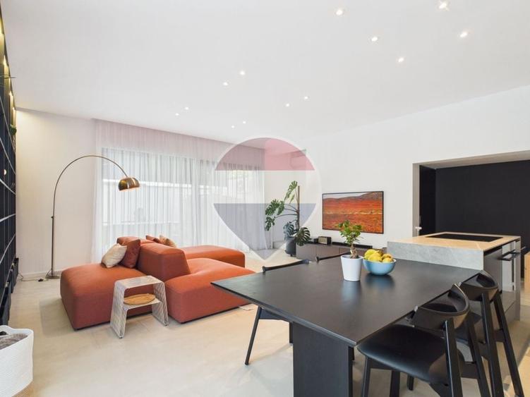 Duplex cu 4 camere cu Teren 202 Mp în Central