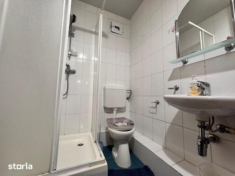 Apartament cu 4 camere decomandat în Central