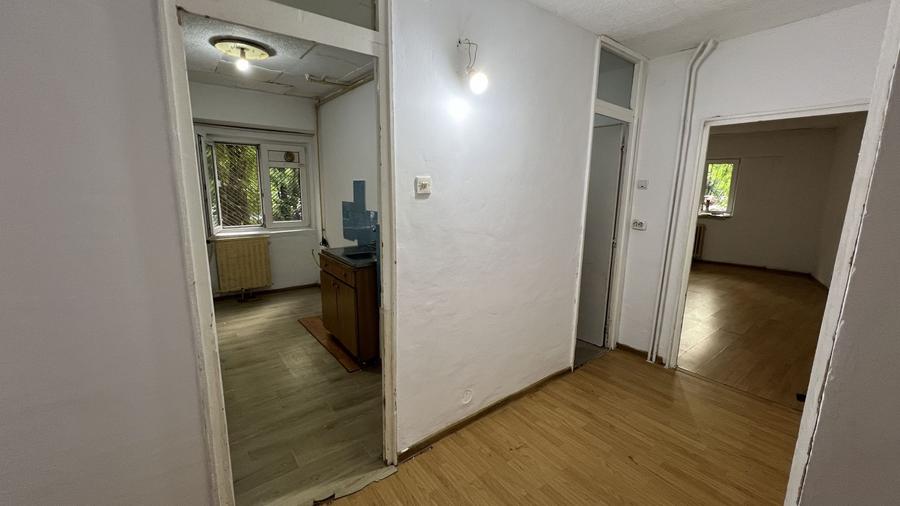 Garsonieră decomandată în Lujerului